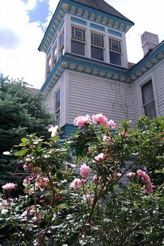 Garden House Bed and breakfast 2*